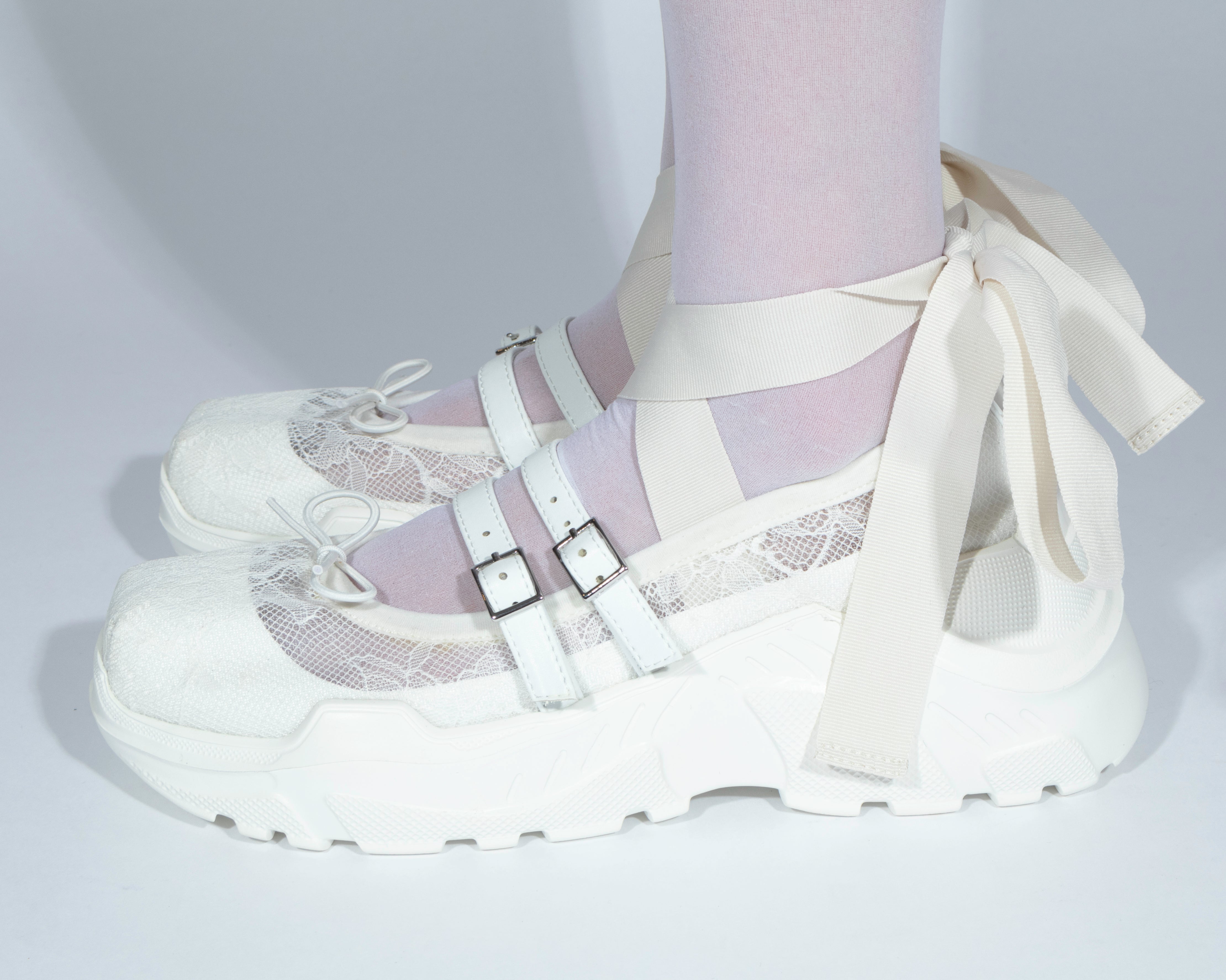 Giselle Lace Ivory x White
