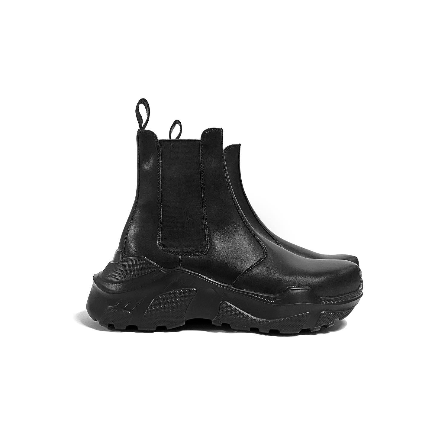 Icicle short classic Black (シボレザー）